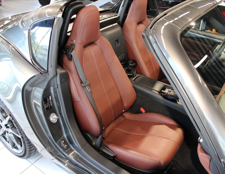 Mazda MX-5 24