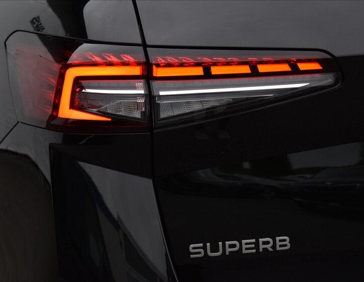 Škoda Superb 13