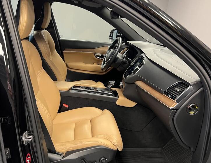 Volvo XC90 7