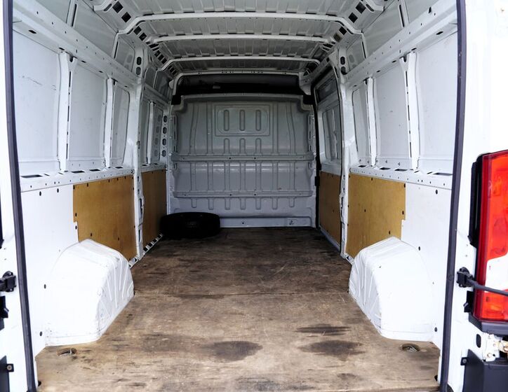 Peugeot Boxer 12
