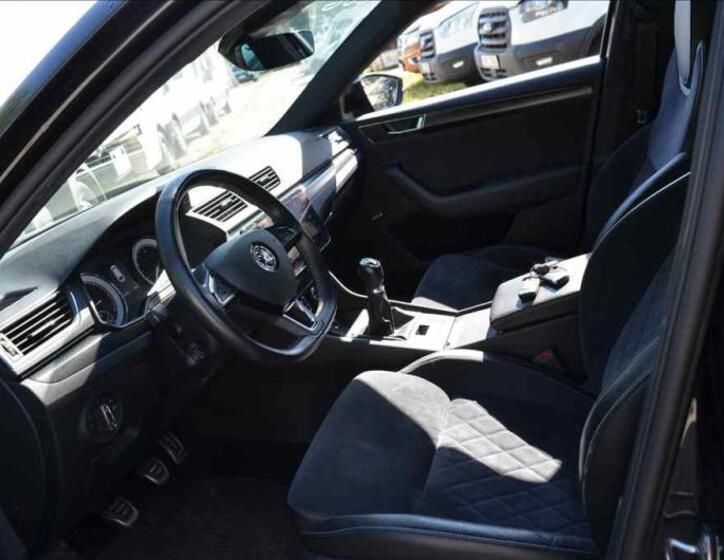 Škoda Superb 11