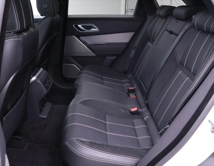Land Rover Range Rover Velar 17