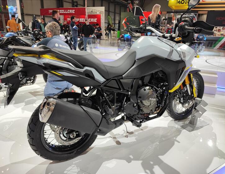 Suzuki Ostatní 12