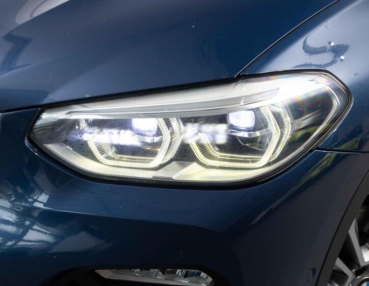 BMW X3 8