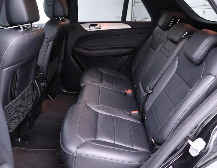 Mercedes-Benz GLE 16