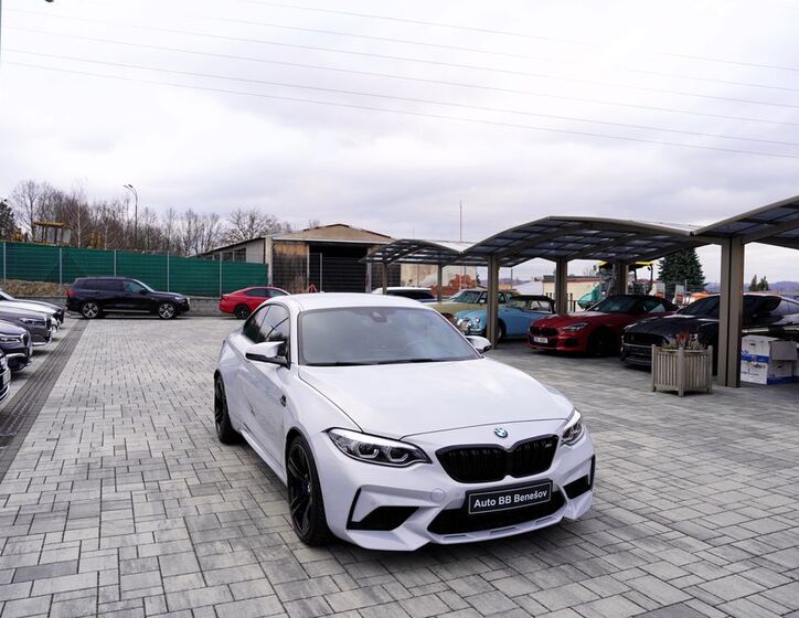 BMW M2 8