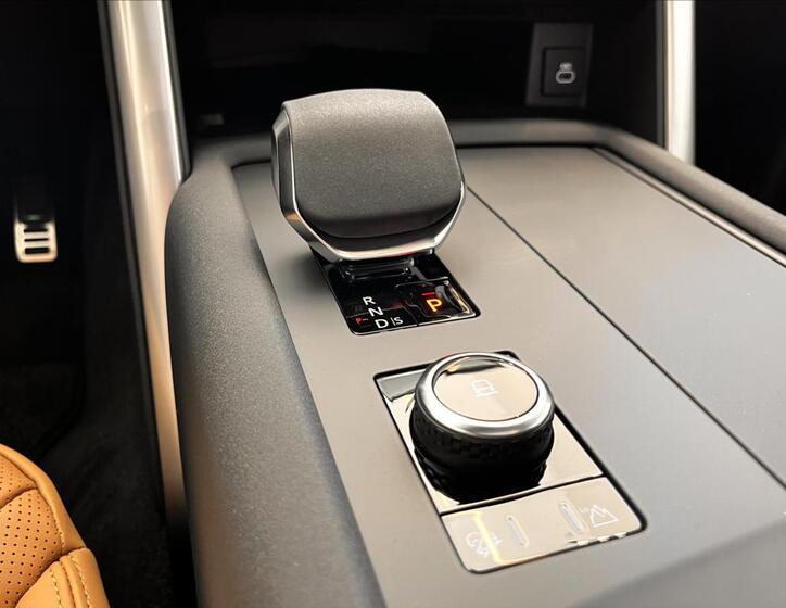 Land Rover Discovery 13
