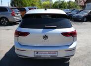 Volkswagen Golf 8