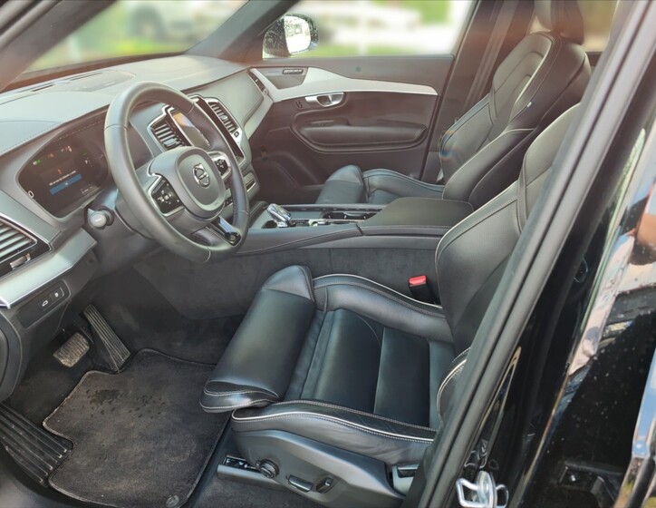 Volvo XC90 6