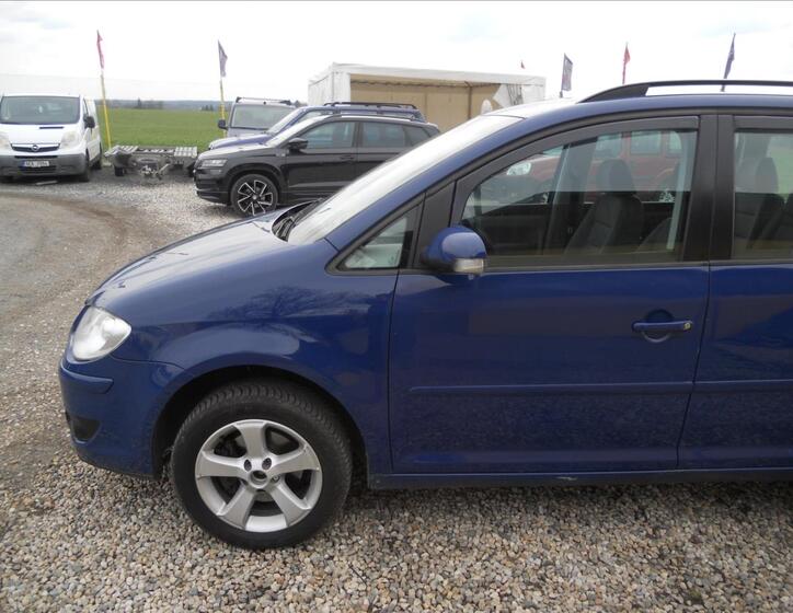 Volkswagen Touran 10