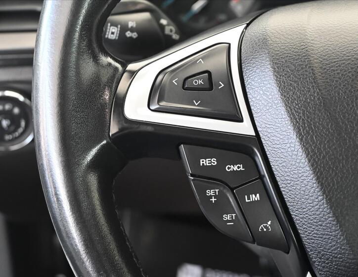 Ford Mondeo 17