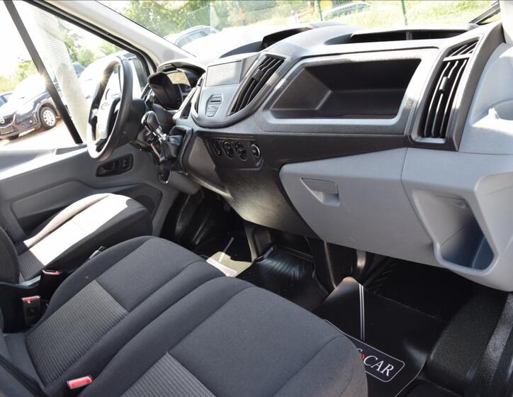 Ford Transit 18