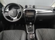 Suzuki Vitara 12