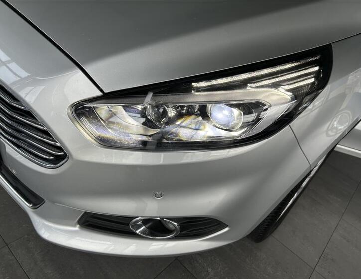 Ford S-MAX 29