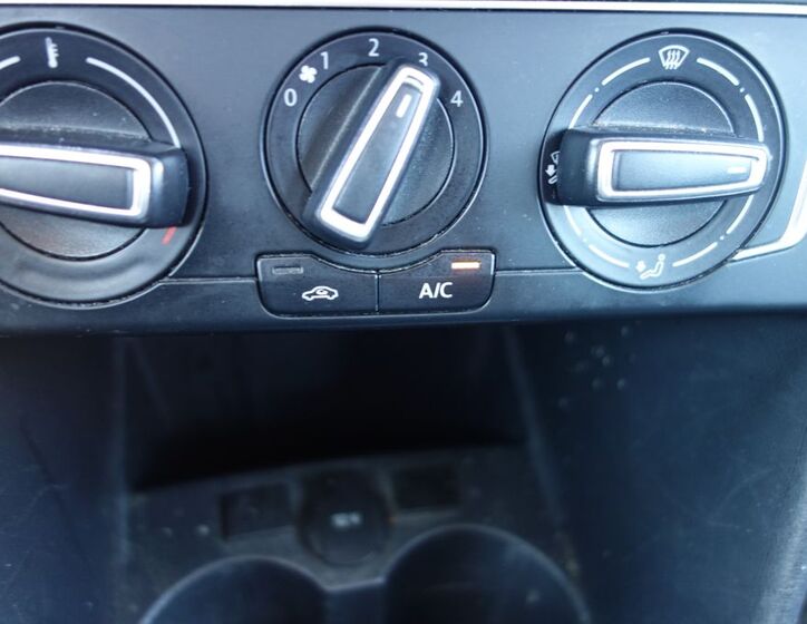 Volkswagen Polo 21