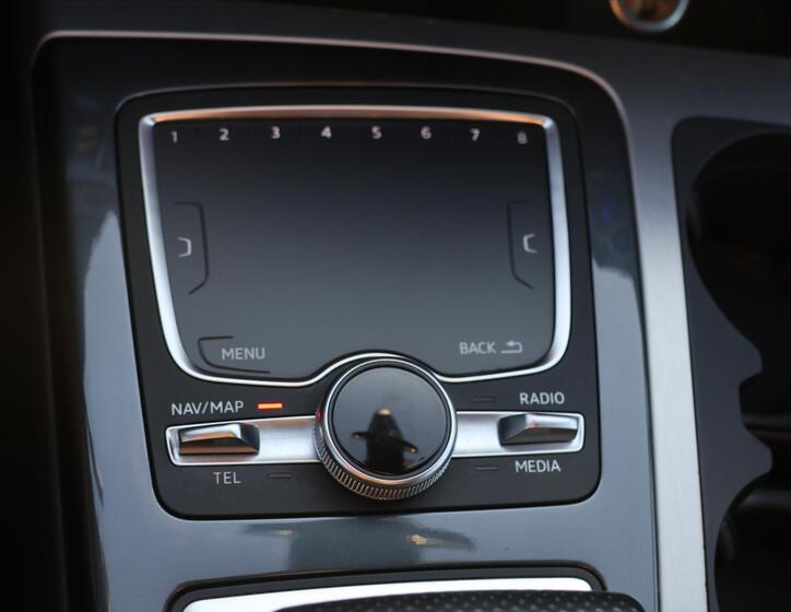 Audi Q7 35