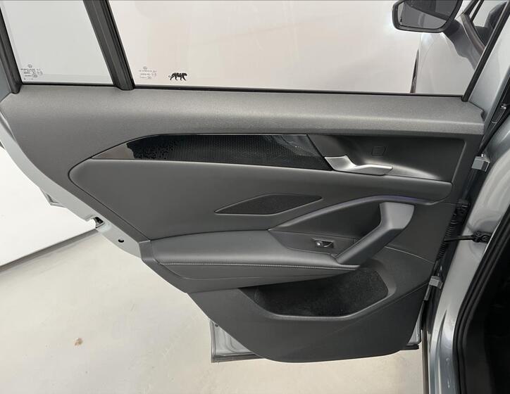 Volkswagen Tiguan 29