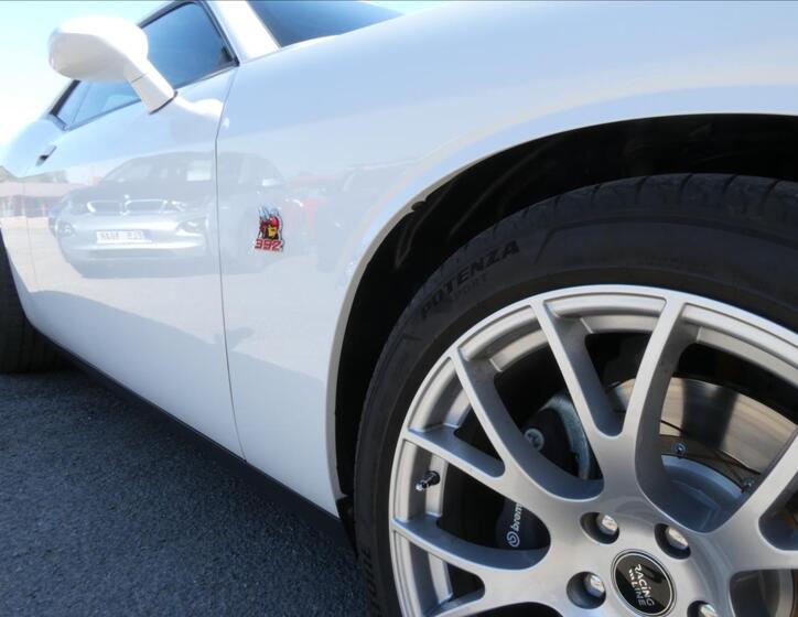 Dodge Challenger 15
