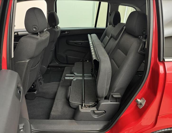 Opel Zafira 31
