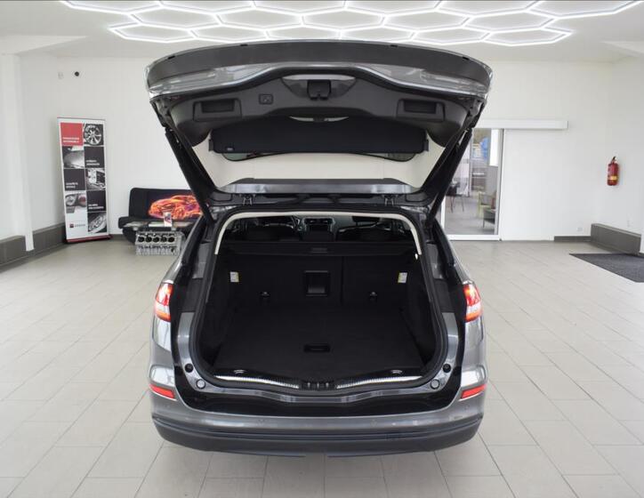 Ford Mondeo 12