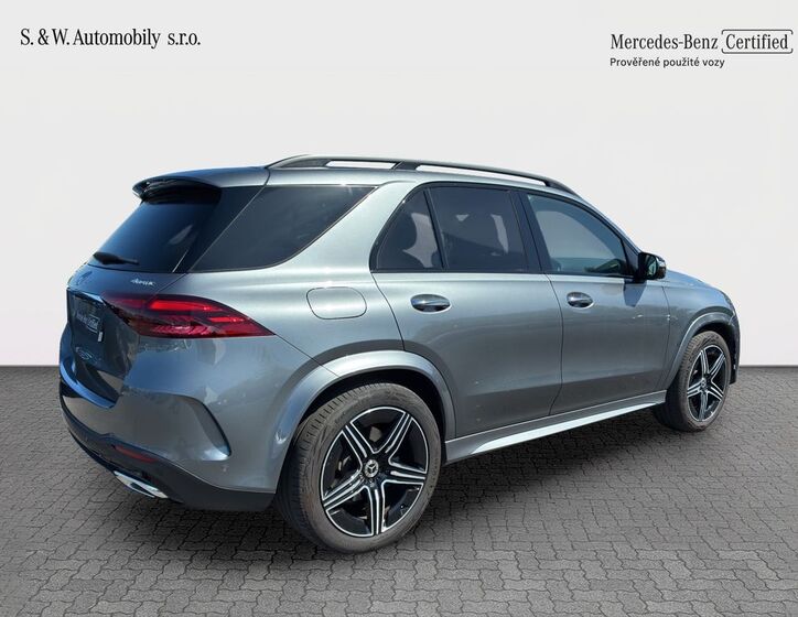 Mercedes-Benz GLE 8