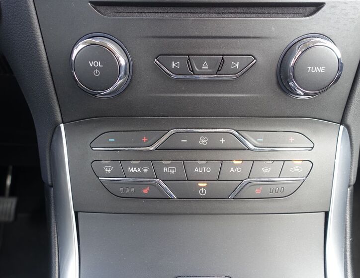 Ford S-MAX 21
