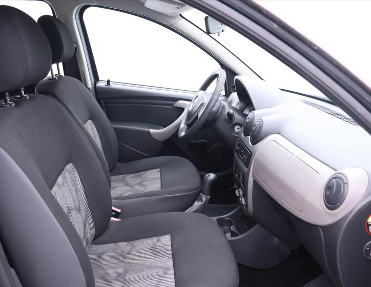 Dacia Sandero 13