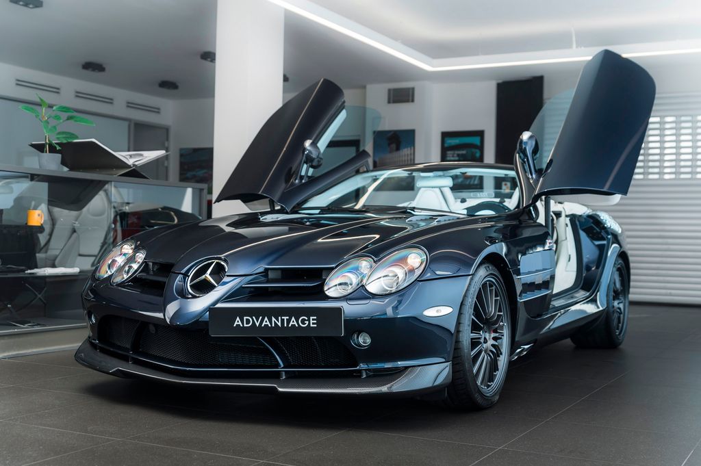 Mercedes-Benz SLR
