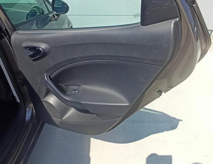 Seat Ibiza 32