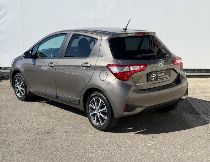 Toyota Yaris 4