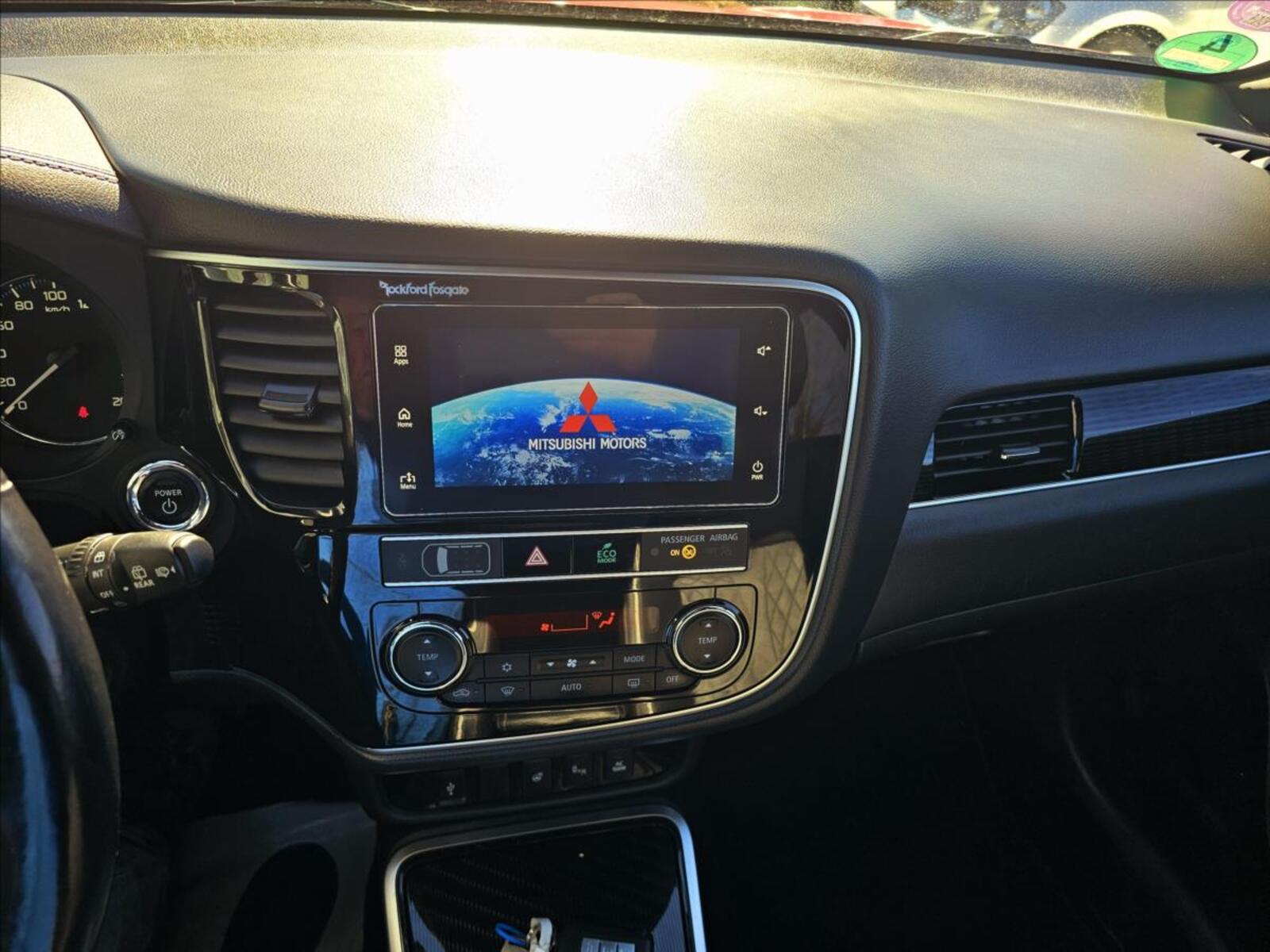 Mitsubishi Outlander 19