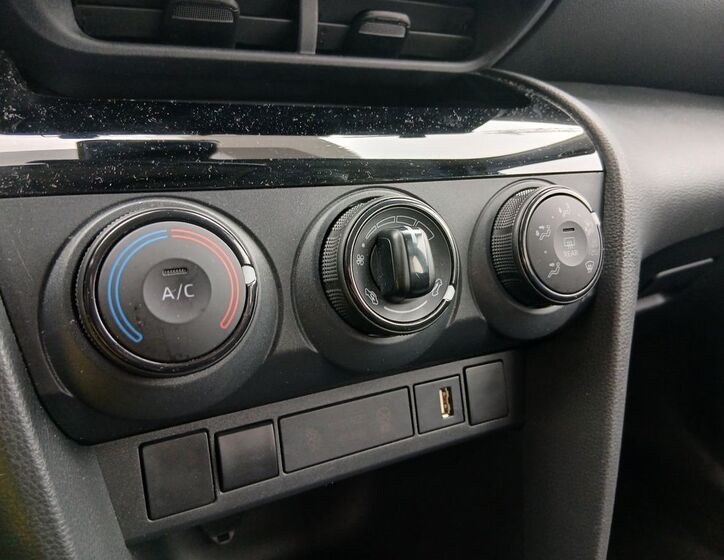 Toyota Yaris Cross 23