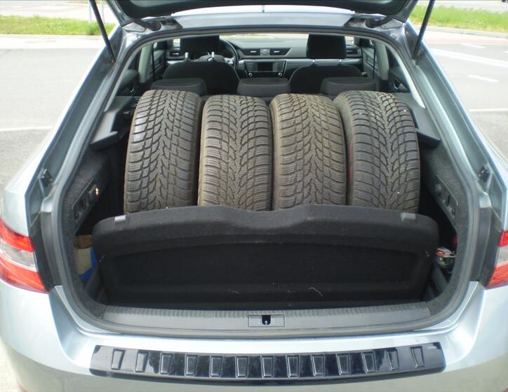 Škoda Superb 15
