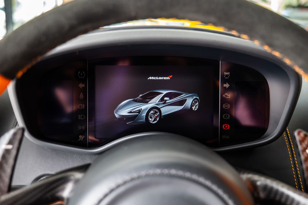 McLaren 570S