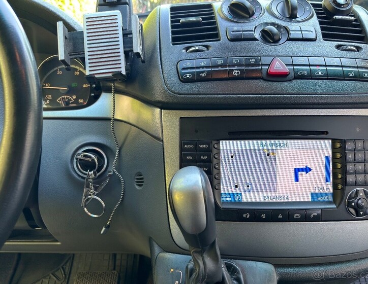 Mercedes-Benz Viano 10