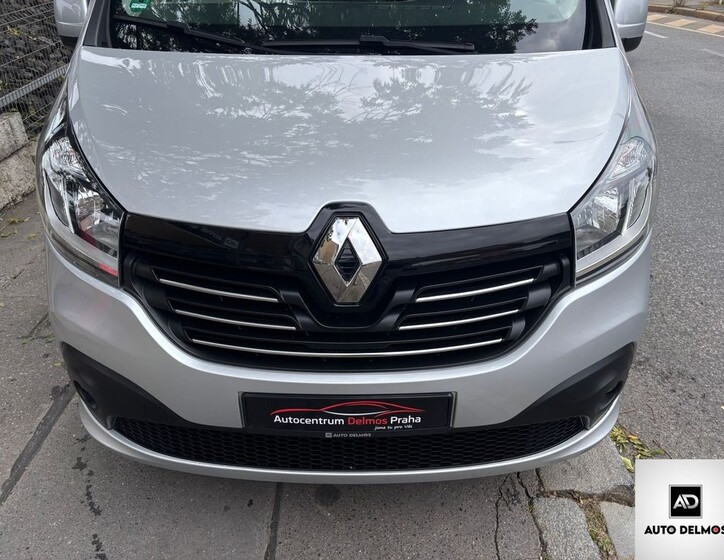 Renault Trafic 11