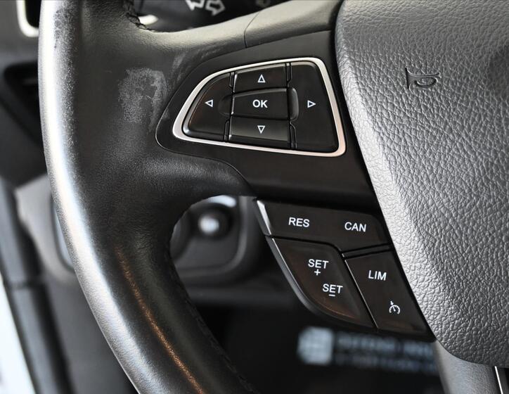 Ford Kuga 17