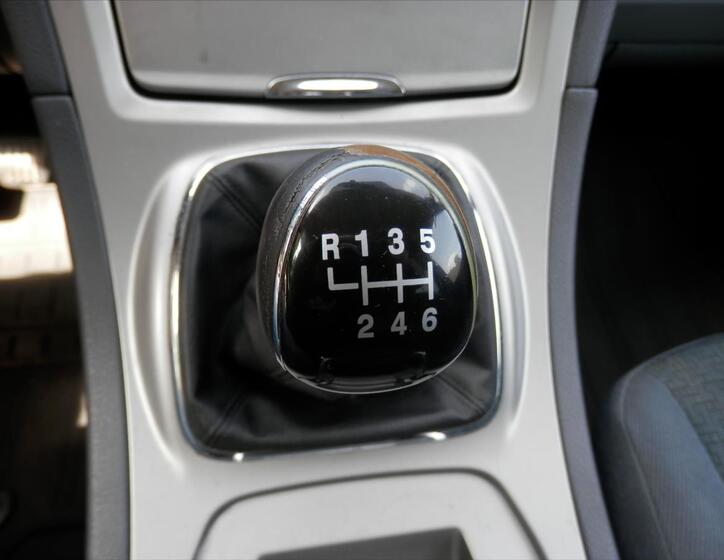 Ford Galaxy 23