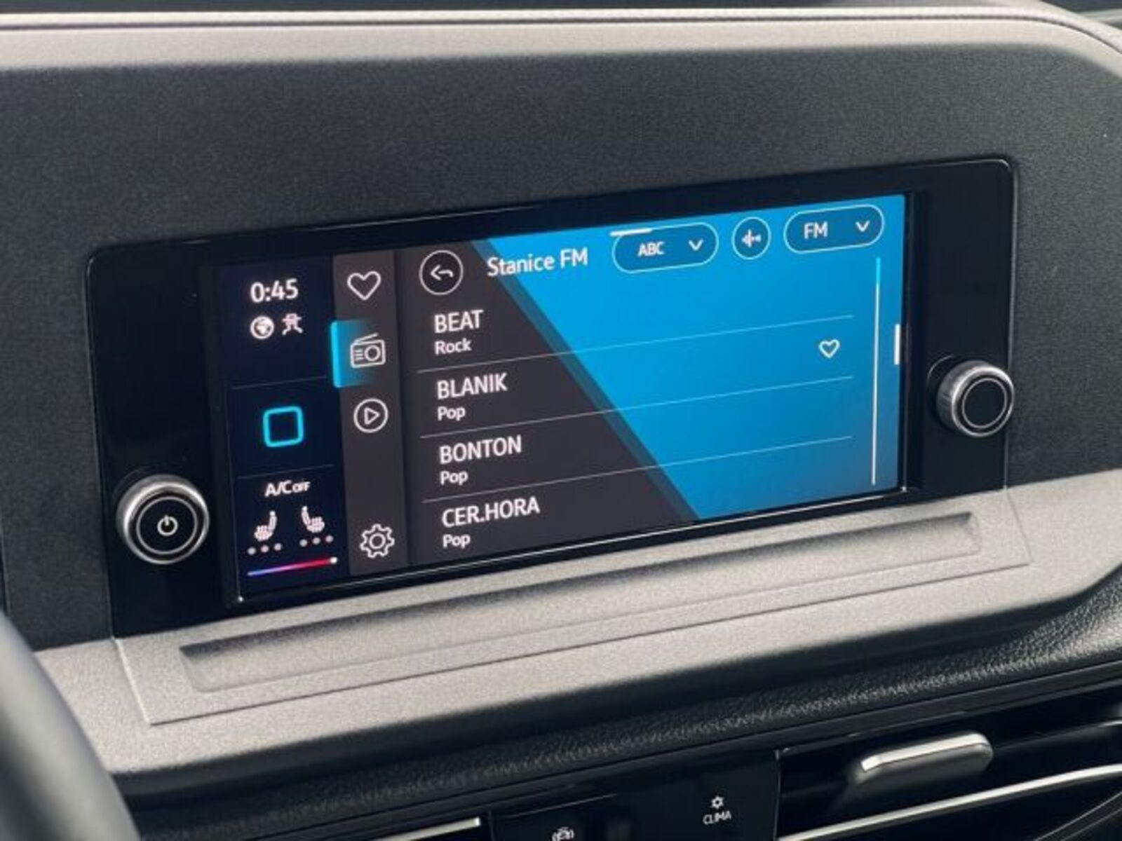 Volkswagen Caddy 19