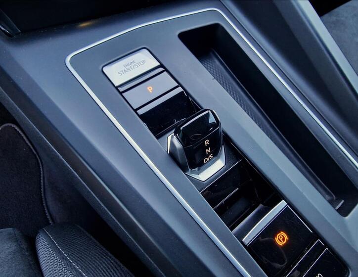 Volkswagen Golf 34
