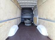 Mercedes-Benz Sprinter 11