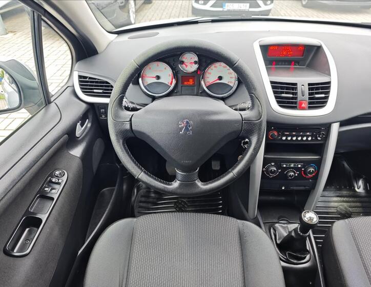 Peugeot 207 16