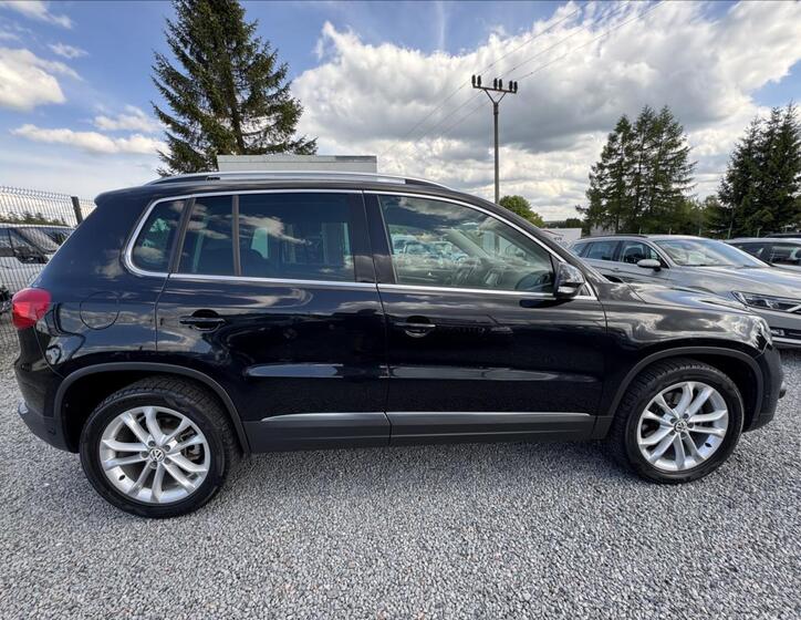 Volkswagen Tiguan 8