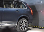 Volvo XC90 8