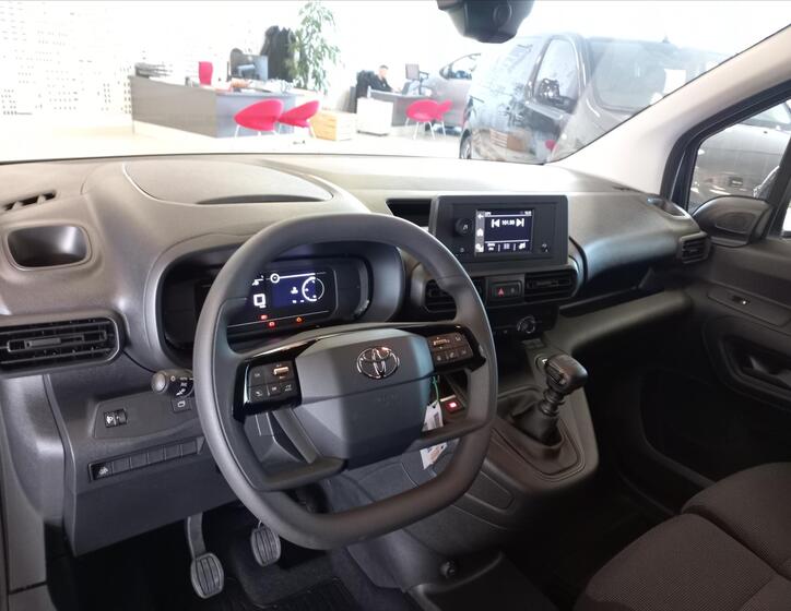 Toyota ProAce City 10