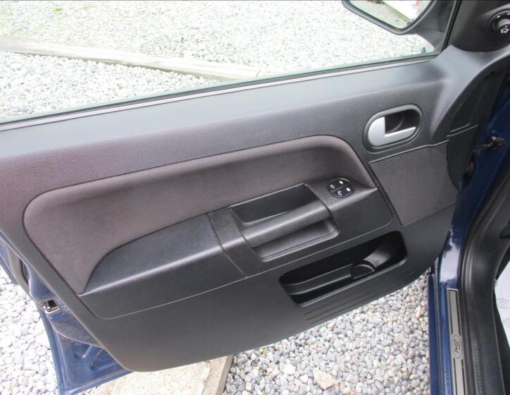 Ford Fusion 19