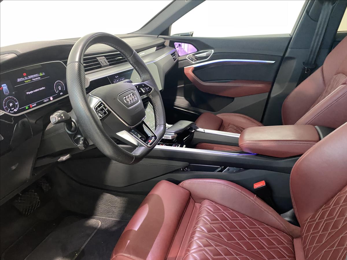 Audi e-tron