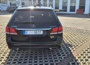 Mercedes-Benz Třídy E 4
