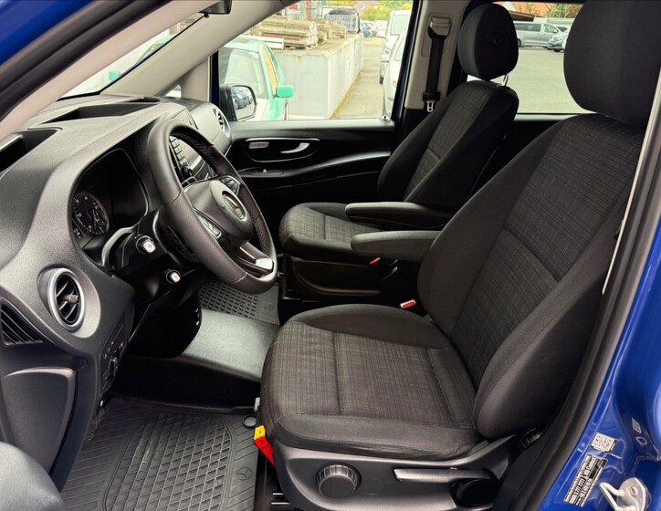 Mercedes-Benz Vito 9