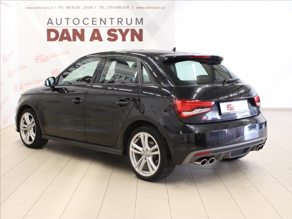 Audi S1